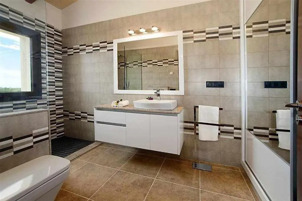 Chalet Finca Sa Pletassa 8 Pax Wifi Piscina Jardin Bbq S'Horta