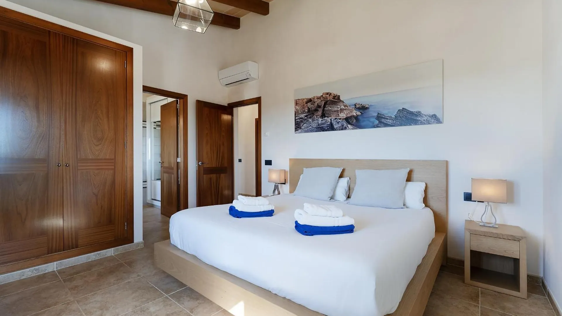 Finca Sa Pletassa 8 Pax Wifi Piscina Jardin Bbq S'Horta Chalet